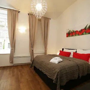 Greg Kampa Apartment Prague